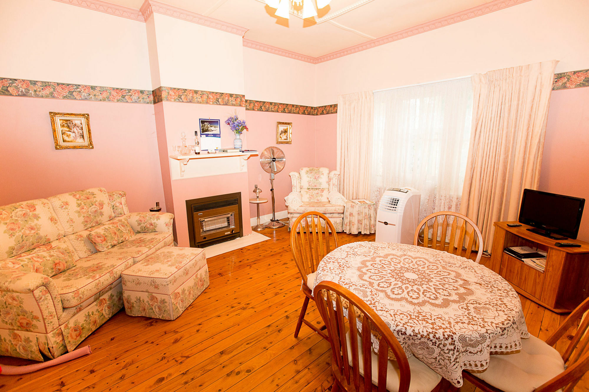 Carawatha Gardens Villa Bright Buitenkant foto
